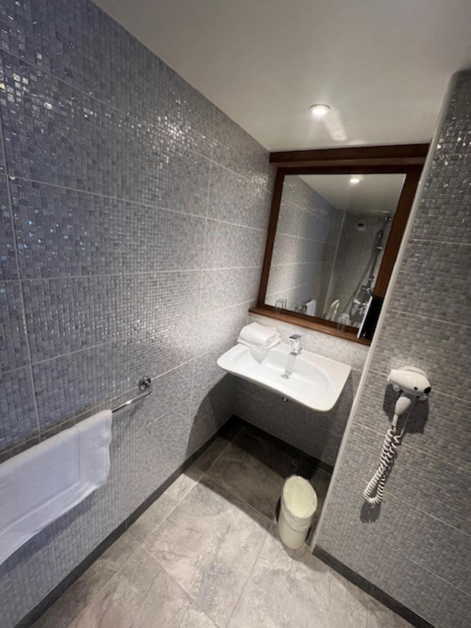 The Originals City, Hotel Macon Nord المظهر الخارجي الصورة
